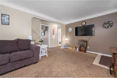 30414 Mildred Drive, Willowick, OH 44095 - Photo 8