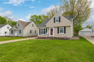 30414 Mildred Dr, Willowick, OH 44095 - Photo 2