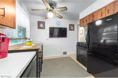 30414 Mildred Drive, Willowick, OH 44095 - Photo 12