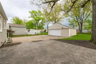 30414 Mildred Dr, Willowick, OH 44095 - Photo 36
