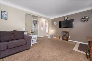 30414 Mildred Dr, Willowick, OH 44095 - Photo 8