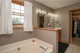 304 Rodeo Cir, Louisville, OH 44641 - Photo 24