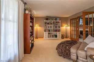 304 Rodeo Cir, Louisville, OH 44641 - Photo 6