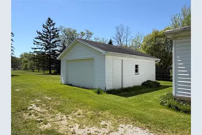 303 W Main Street, Andover, OH 44003 - Photo 4