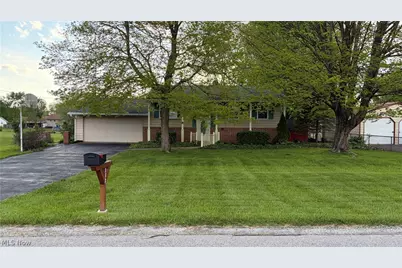 2521 East Drive, Marion, OH 43302 - Photo 2