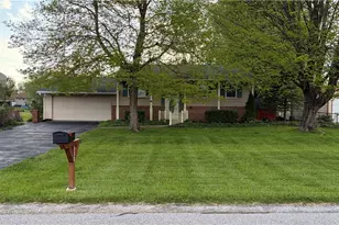 2521 East Dr, Marion, OH 43302 - Photo 2