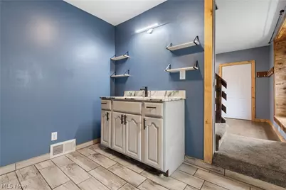 200 19th Street NW, Barberton, OH 44203 - Photo 12