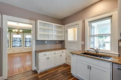 3255 Hyde Park Avenue, Cleveland Heights, OH 44118 - Photo 18