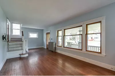 3255 Hyde Park Avenue, Cleveland Heights, OH 44118 - Photo 4