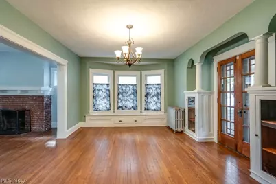 3255 Hyde Park Avenue, Cleveland Heights, OH 44118 - Photo 12
