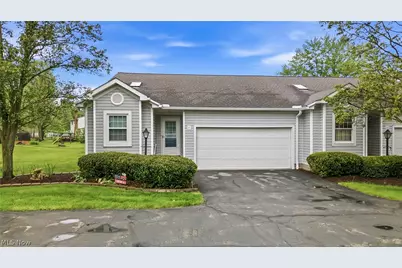 111 Greenfield Oval NW, Warren, OH 44483 - Photo 2