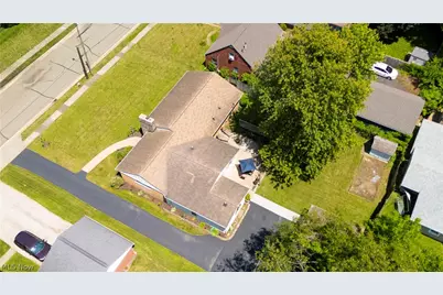 218 Bonnett Street SW, North Canton, OH 44720 - Photo 38