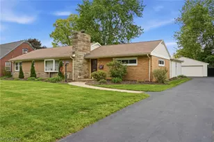 218 Bonnett St SW, North Canton, OH 44720 - Photo 2