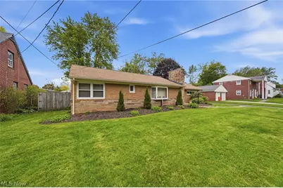 218 Bonnett Street SW, North Canton, OH 44720 - Photo 50