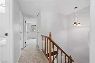 7396 S Chestnut Commons Dr, Mentor, OH 44060 - Photo 18