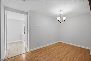 7396 S Chestnut Commons Dr, Mentor, OH 44060 - Photo 10