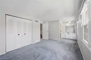 7396 S Chestnut Commons Dr, Mentor, OH 44060 - Photo 14