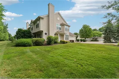 2672 Wyndgate Court #2672, Westlake, OH 44145 - Photo 2