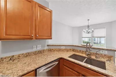2672 Wyndgate Court #2672, Westlake, OH 44145 - Photo 16