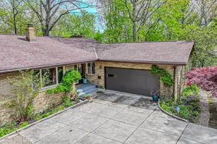 6811 Drexel Dr, Green Hills, OH 44131 - Photo 6