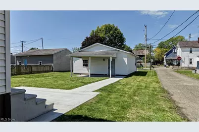 1018 Prospect Avenue NW, New Philadelphia, OH 44663 - Photo 6