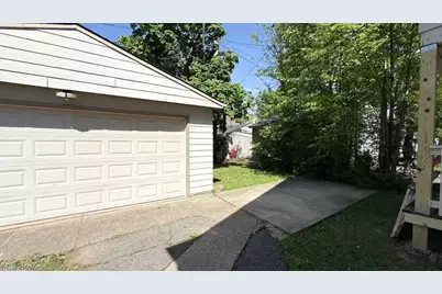3574 Daleford Road, Huber Heights, OH 44120 - Photo 6