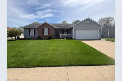 4825 Woodstone Avenue NW, Canton, OH 44647 - Photo 1