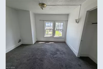 160 Hager Street, Hubbard, OH 44425 - Photo 10