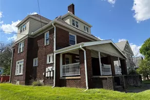 160 Hager St, Hubbard, OH 44425 - Photo 2