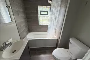 160 Hager St, Hubbard, OH 44425 - Photo 8