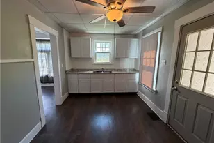 160 Hager St, Hubbard, OH 44425 - Photo 4