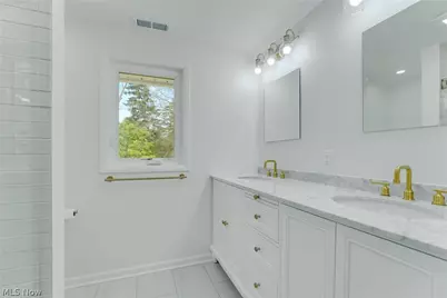 33065 Arlesford Drive, Solon, OH 44139 - Photo 20