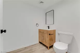 33065 Arlesford Dr, Solon, OH 44139 - Photo 22