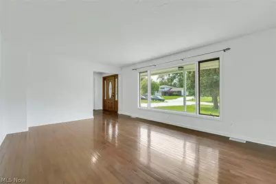 33065 Arlesford Drive, Solon, OH 44139 - Photo 4