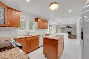 33065 Arlesford Dr, Solon, OH 44139 - Photo 8