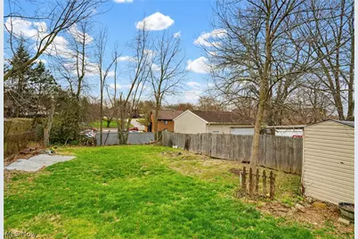 102 E Brookside Avenue, Akron, OH 44301 - Photo 32