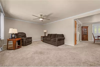 4499 Colorado Avenue, Sheffield Village, OH 44054 - Photo 6