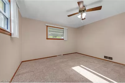 4499 Colorado Avenue, Sheffield Village, OH 44054 - Photo 18