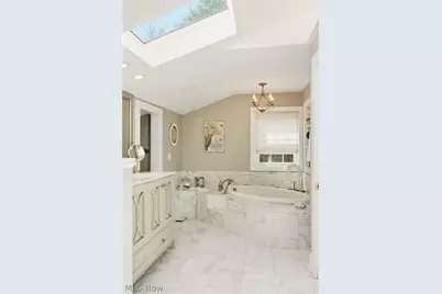 8374 Lucerne Drive, Chagrin Falls, OH 44023 - Photo 24