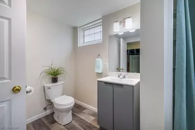96 E Ridgewood Drive, Green Hills, OH 44131 - Photo 18