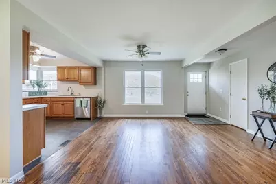 96 E Ridgewood Drive, Green Hills, OH 44131 - Photo 4