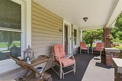 225 Woodward Street, Bellevue, OH 44811 - Photo 4