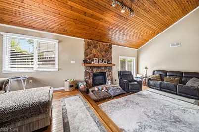 2013 Deerfield Drive, Ashtabula, OH 44004 - Photo 8