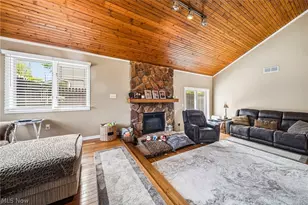 2013 Deerfield Dr, Ashtabula, OH 44004 - Photo 8