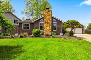 2013 Deerfield Dr, Ashtabula, OH 44004 - Photo 2