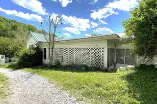 2174 Middle Fork Rd, Reedy, WV 25270 - Photo 36