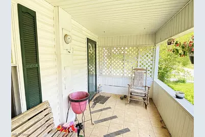 2174 Middle Fork Road, Reedy, WV 25270 - Photo 8