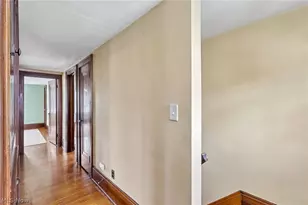 403 E Baird Ave, Barberton, OH 44203 - Photo 16