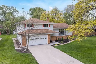 5609 Pinnacle Park Drive, Green Hills, OH 44131 - Photo 2