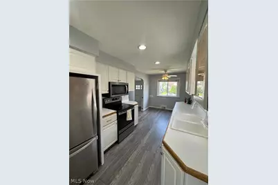 2923 Lucerne Avenue, Parma, OH 44134 - Photo 6